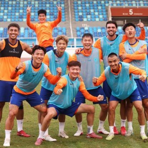 乐鱼体育-小恒17号 小谢7号！泰山非自家青训仅4将 队史4大射手齐聚大球场